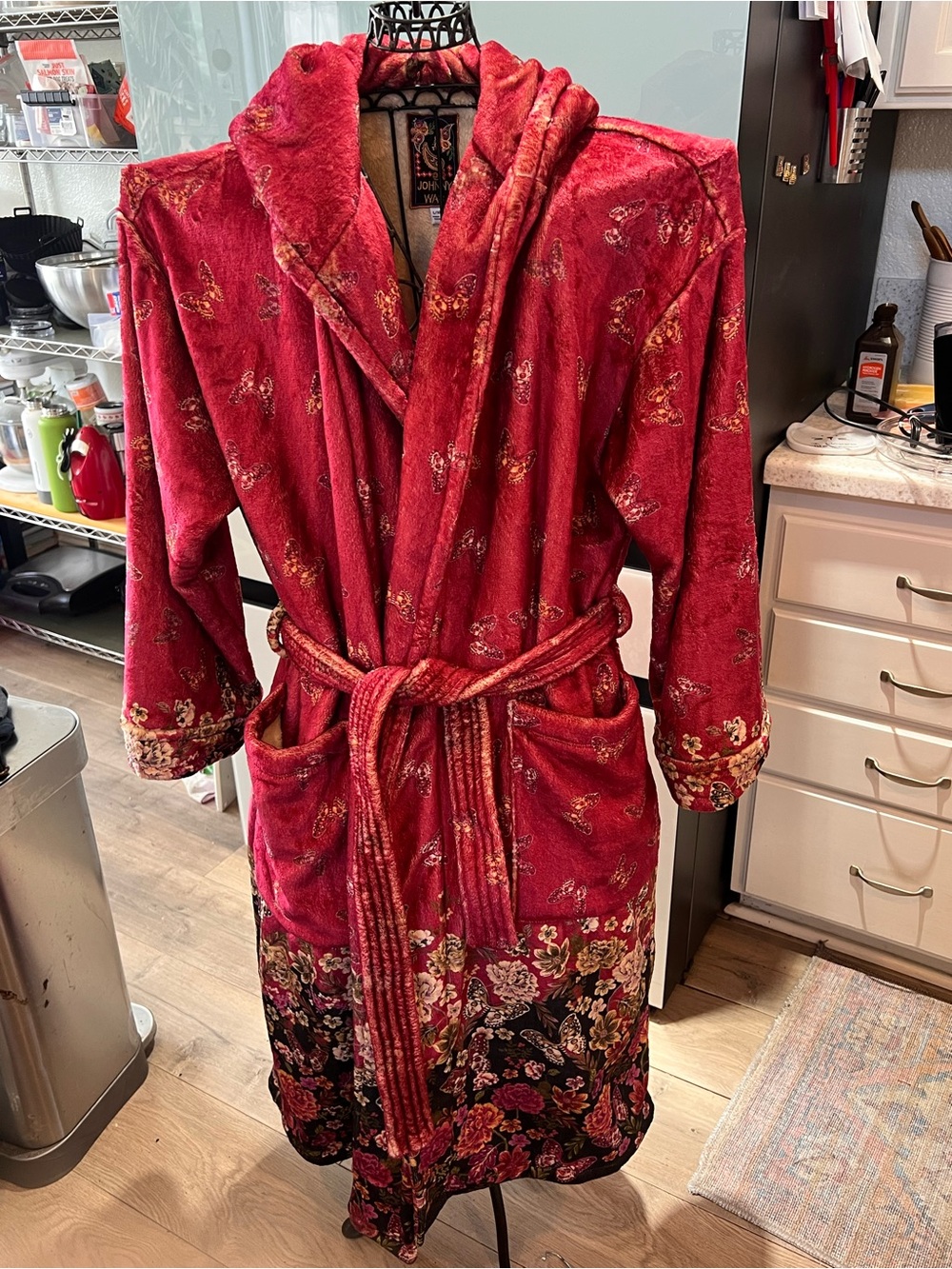 ♥️ Johnny Was NWOT Daphne Cozy Hooded Fleece Robe Red Butterfly Floral L/XL 👘
